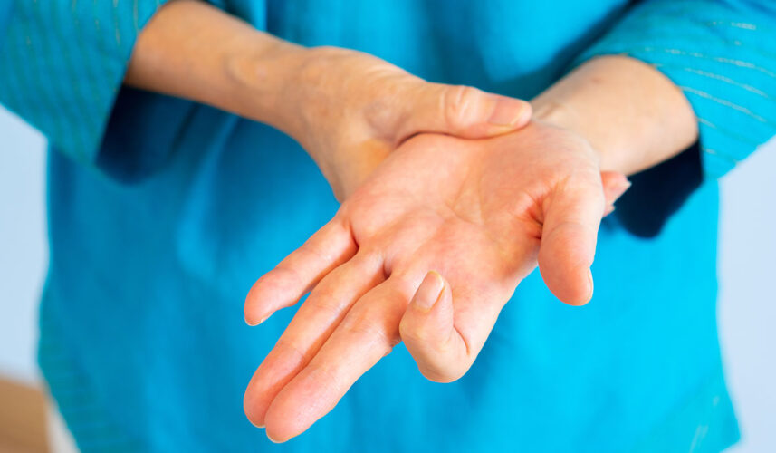 Trigger Finger: What Is, Causes, Symptoms, Diagnosis, and Rehabilitation