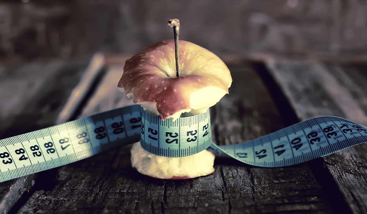 Anorexia: What Is, Symptoms, Risk Factors, and Treatment
