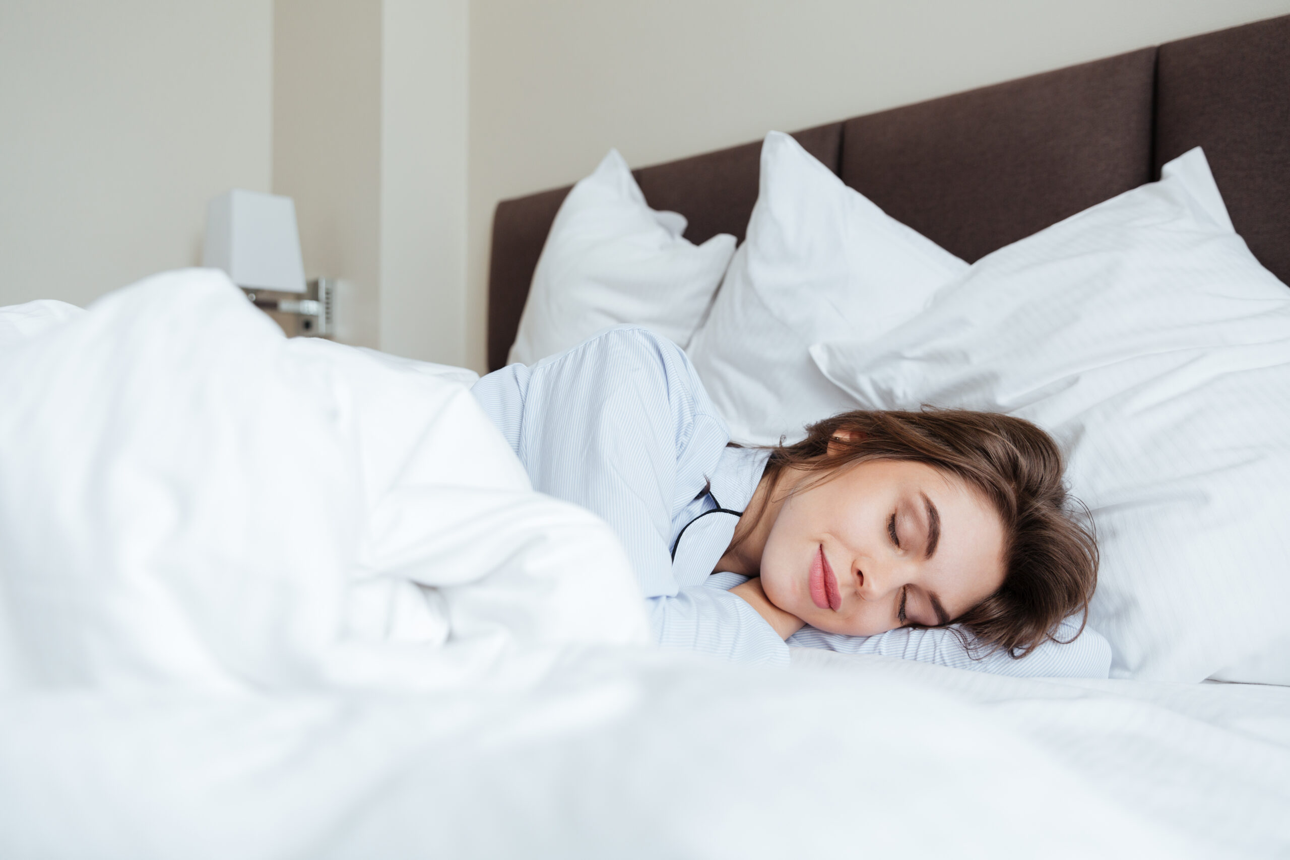 REM Sleep: What Is, Brain Waves, How to Sleep Better?