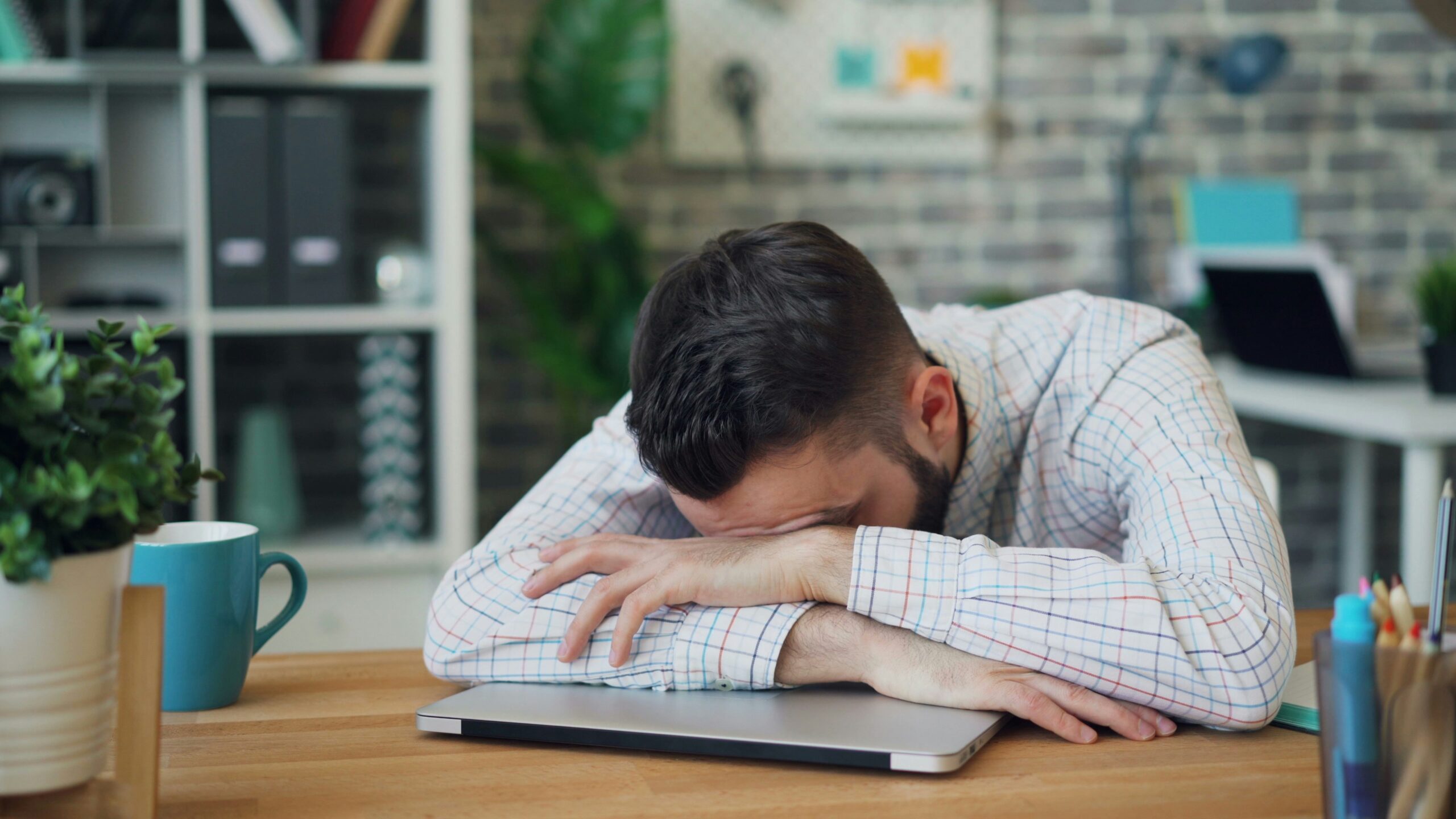 Fatigue: What Is, Causes, Chronic Fatigue Syndrome, and Strategies