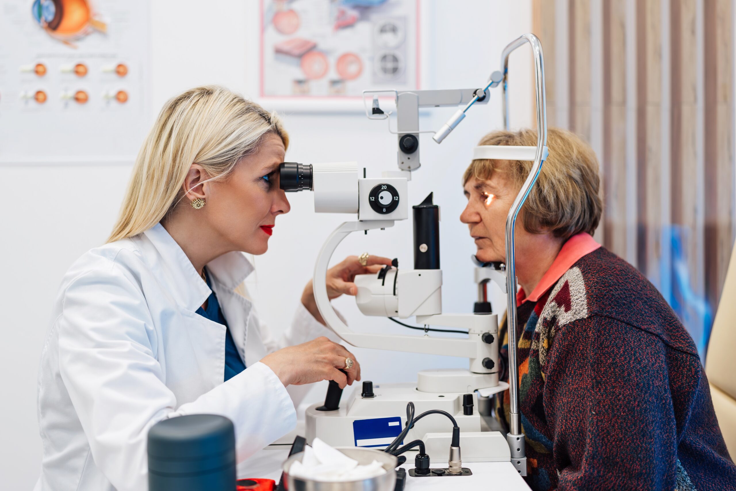 Ophthalmologist: What Is, Eye Exam, Conditions, and When To Visit