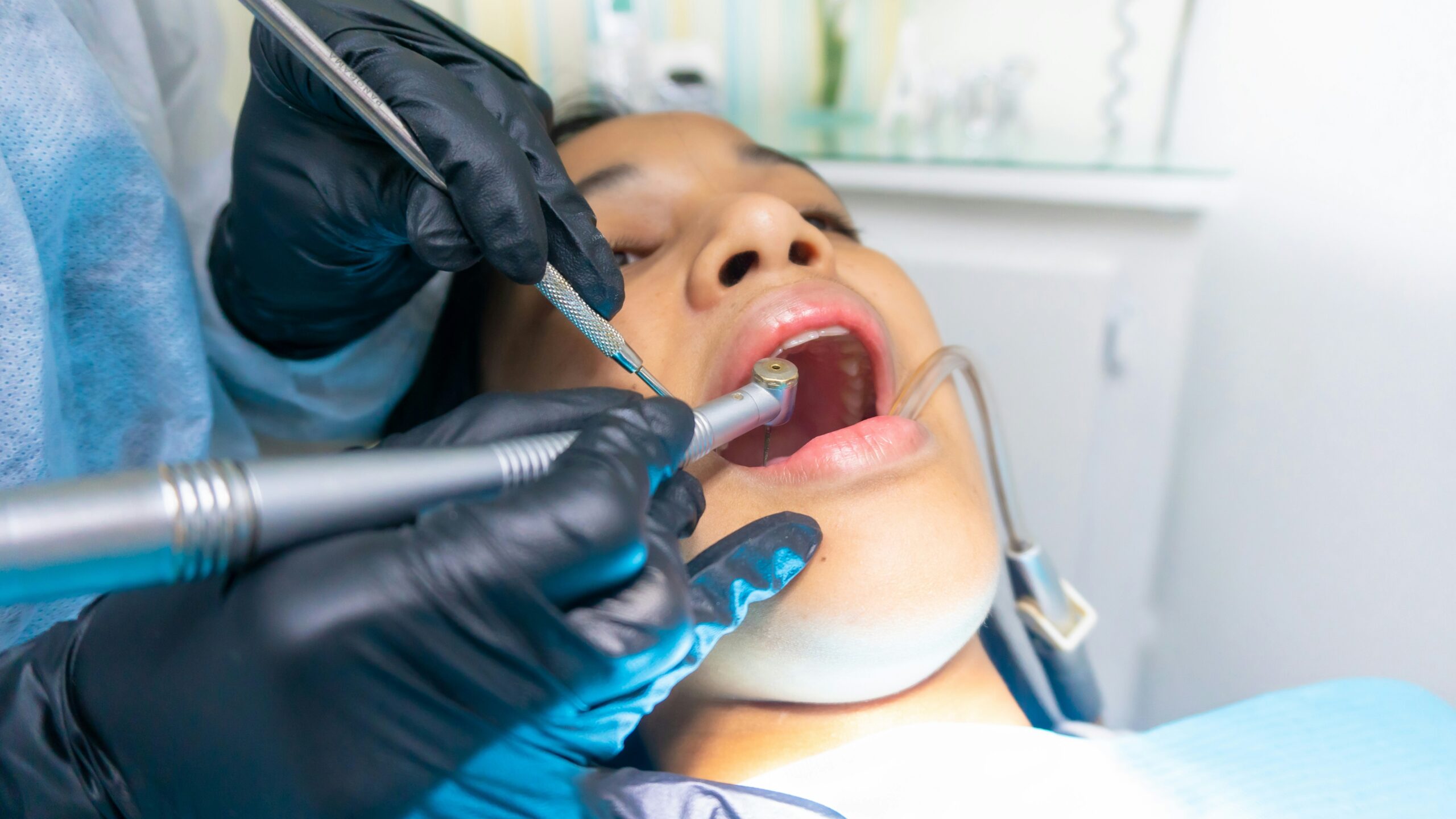 Dentist: Who Is, Dentistry, Diagnostic Methods, And Managing Health