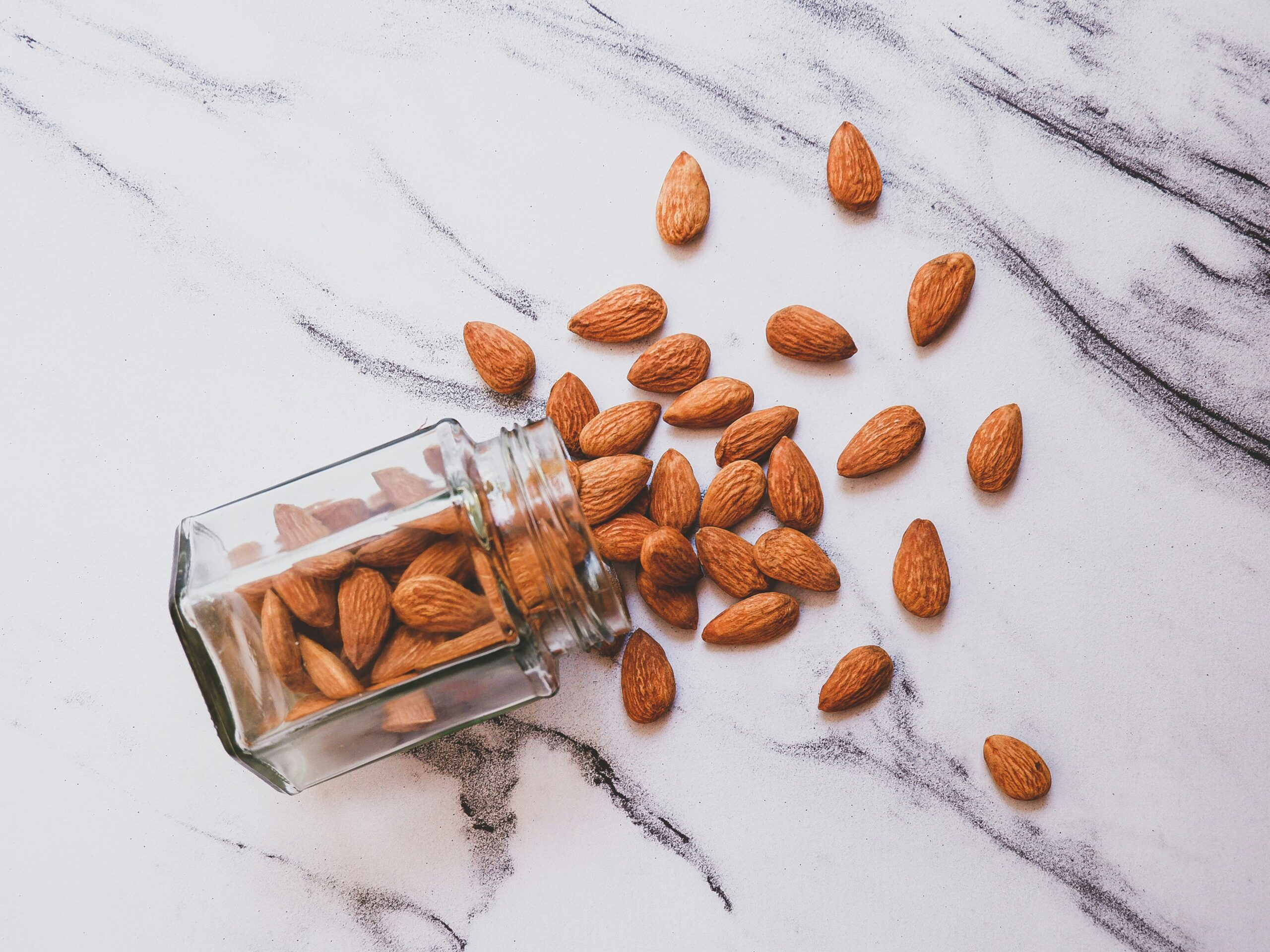 Almonds: What Are, Health Benefits, Nutrients, and Safety