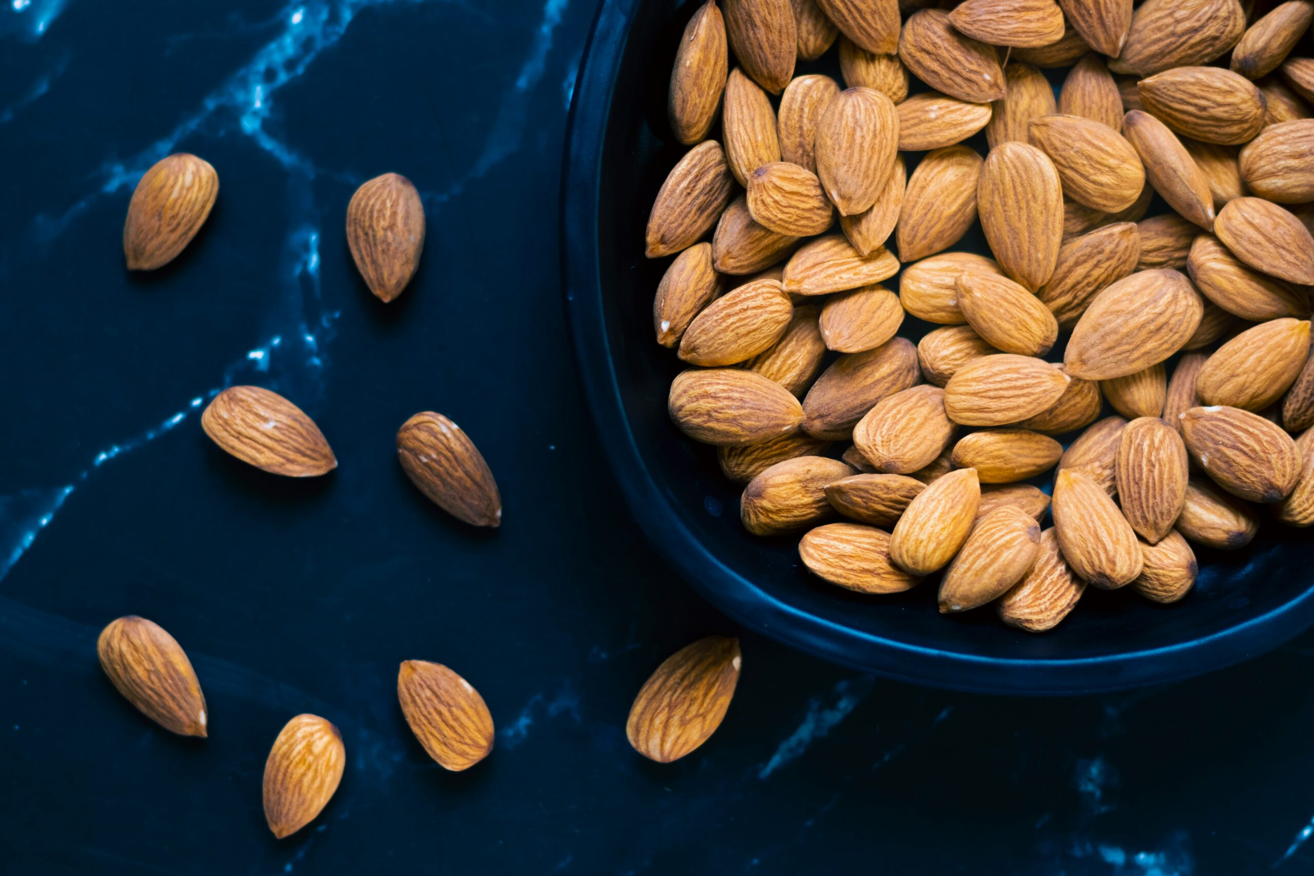 Almonds: What Are, Health Benefits, Nutrients, and Safety