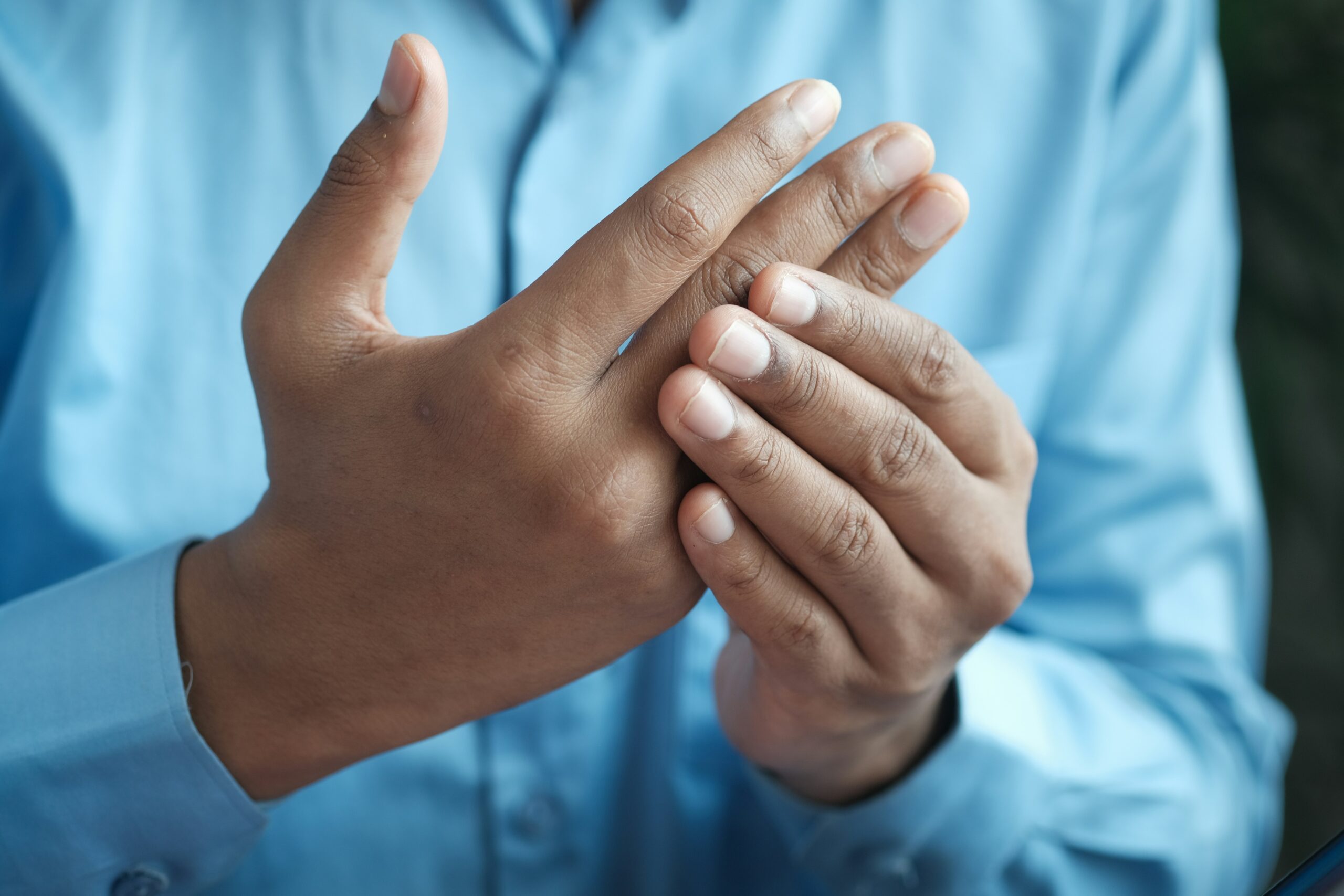 Finger Pain: What Is, Causes, Symptoms, and Treatment